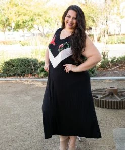 Boutique Simplified Shimmer & Shine Maxi Dress