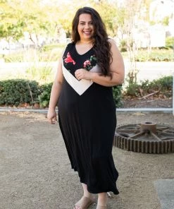 Boutique Simplified Shimmer & Shine Maxi Dress