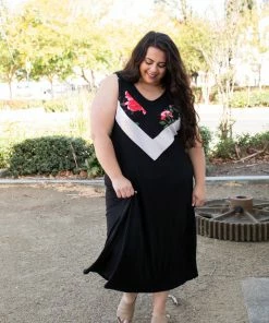 Boutique Simplified Shimmer & Shine Maxi Dress