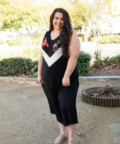 Boutique Simplified Shimmer & Shine Maxi Dress