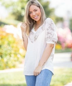 Boutique Simplified Paisley Latte Short Sleeve Top 14 Boutique Simplified Paisley Latte Short Sleeve Top