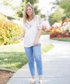 Boutique Simplified Paisley Latte Short Sleeve Top 11 Boutique Simplified Paisley Latte Short Sleeve Top