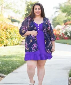 Boutique Simplified Midnight Floral Kimono