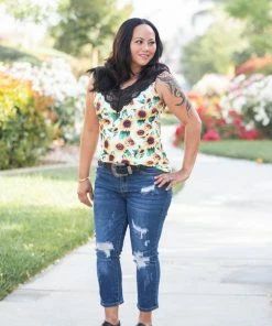Boutique Simplified Be Happy Lace Trim Tank