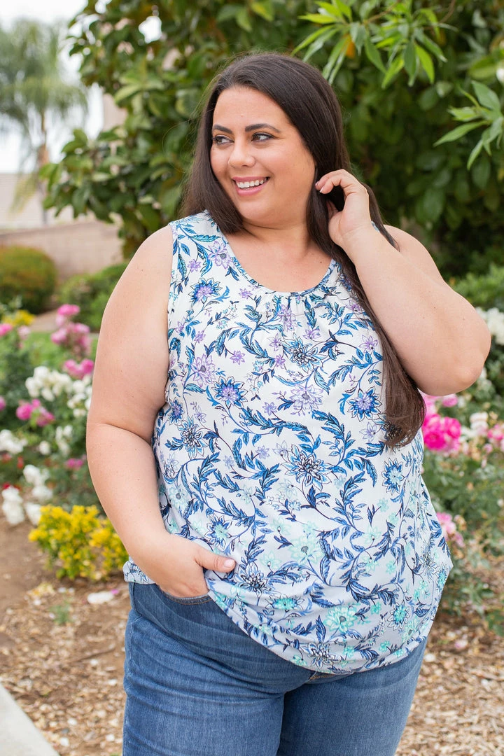 Boutique Simplified Ombre Floral Sleeveless Top 8 Boutique Simplified Ombre Floral Sleeveless Top