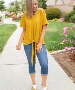 Boutique Simplified Spirited Front Tie Top In Mustard