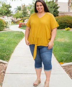 Boutique Simplified Spirited Front Tie Top In Mustard