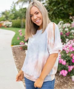 Boutique Simplified Silver Fox Short Sleeve Top 10 Boutique Simplified Silver Fox Short Sleeve Top