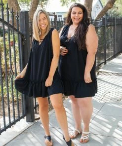 Boutique Simplified Summer Noir Ruffled Dress