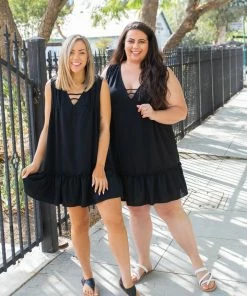 Boutique Simplified Summer Noir Ruffled Dress