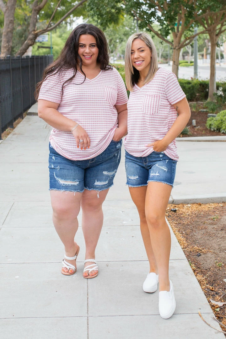 Boutique Simplified Good & Plenty Boyfriend Top 2 Boutique Simplified Good & Plenty Boyfriend Top