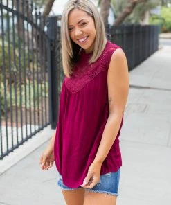 Boutique Simplified Boho Charm Sleeveless Top In Wine