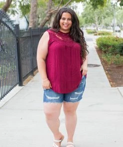 Boutique Simplified Boho Charm Sleeveless Top In Wine