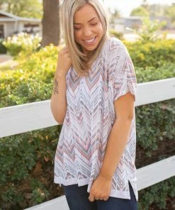 Boutique Simplified Zig To The Zag Short Sleeve Top