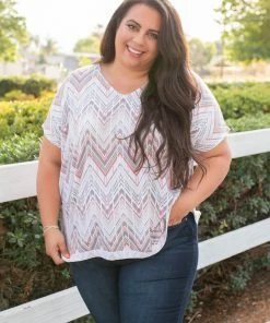 Boutique Simplified Zig To The Zag Short Sleeve Top