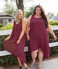 Boutique Simplified Highly Sophisticated Hi-Lo Dress