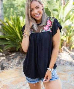 Boutique Simplified Modern Matriarch Flutter Sleeve