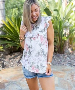 Boutique Simplified Heart Of Dixie Sleeveless Top