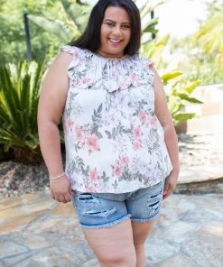 Boutique Simplified Heart Of Dixie Sleeveless Top