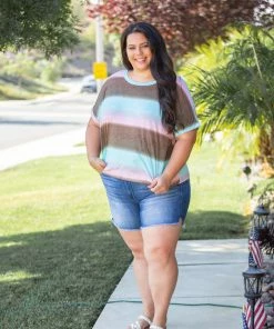 Boutique Simplified Gradiently Striped Boxy Tee