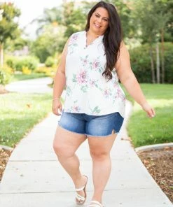 Boutique Simplified Pop Of Floral Sleeveless Gabby