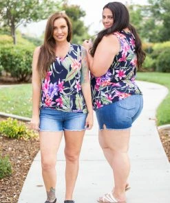 Boutique Simplified Pura Vida Sleeveless Top