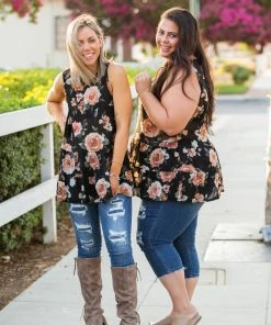 Boutique Simplified Rustic Rose Sleeveless Top