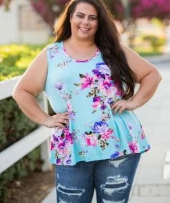 Boutique Simplified Marvelous Floral Tank