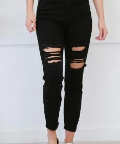 Trendsi Judy Blue Paige Distressed Boyfriend Jeans