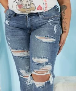 Trendsi Judy Blue Lindsey Bleach Splash Boyfriend Jeans Apparel