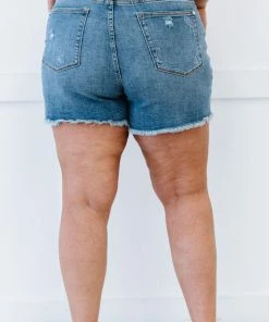 Trendsi Judy Blue Sandra Retro Floral Print Patch Denim Shorts 22 Trendsi Judy Blue Sandra Retro Floral Print Patch Denim Shorts