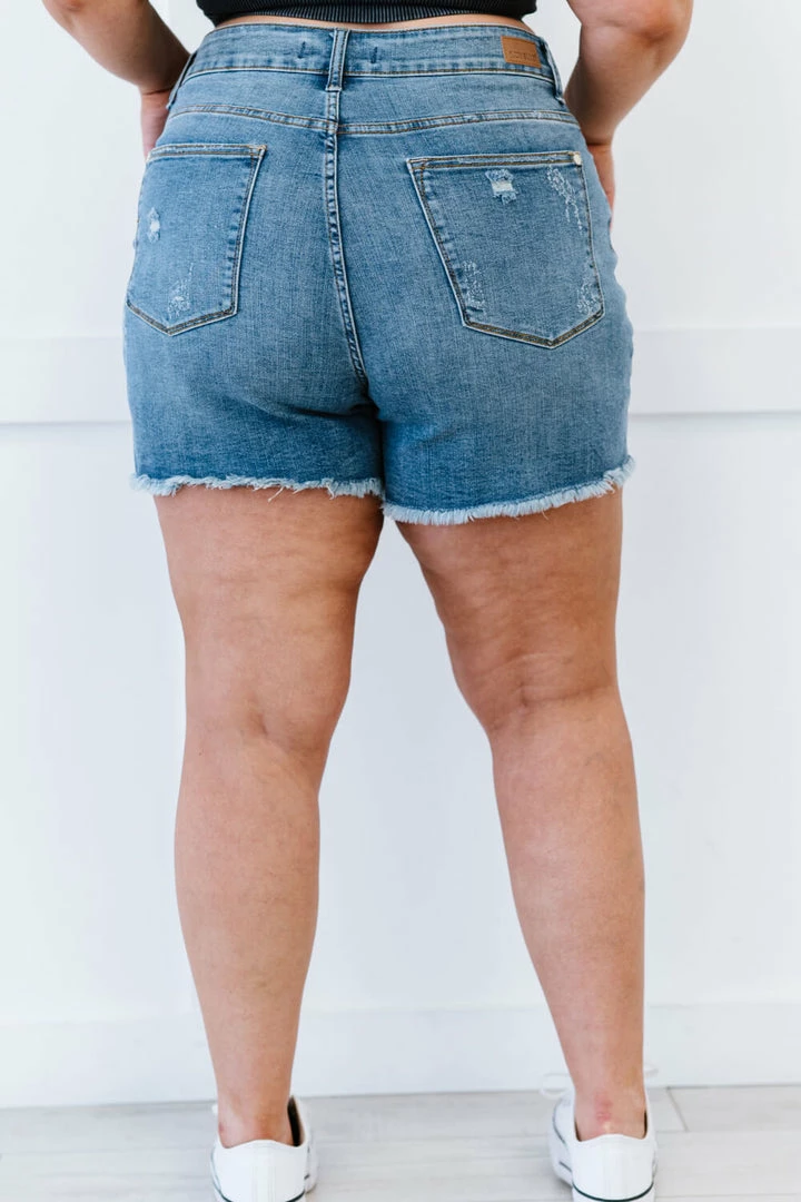 Trendsi Judy Blue Sandra Retro Floral Print Patch Denim Shorts 11 Trendsi Judy Blue Sandra Retro Floral Print Patch Denim Shorts