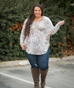 Boutique Simplified Dainty Diva V-Neck Top - Plus 1X