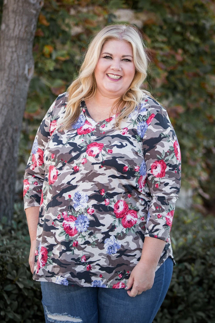 Boutique Simplified Red Dawn V-Neck Gabby 5 Boutique Simplified Red Dawn V-Neck Gabby