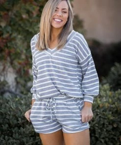 Boutique Simplified Hazy Stripes Long Sleeve Top