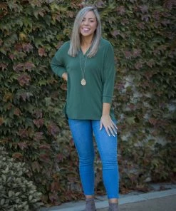 Boutique Simplified Quaint And Comfy 3/4 Sleeve Top In Olive