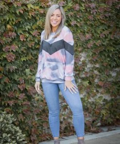 Boutique Simplified Smokey Rose Pullover