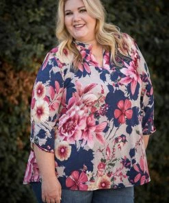 Boutique Simplified Blossoming Soul 3/4 Sleeve Top