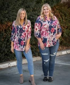 Boutique Simplified Blossoming Soul 3/4 Sleeve Top