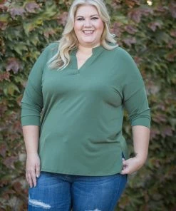 Boutique Simplified Quaint And Comfy 3/4 Sleeve Top In Olive