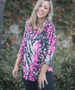 Boutique Simplified Beauty & Hustle 3/4 Sleeve Top 8 Boutique Simplified Beauty & Hustle 3/4 Sleeve Top