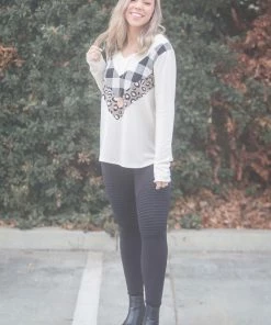 Boutique Simplified Sophistically Edgy Sweater 10 Boutique Simplified Sophistically Edgy Sweater