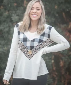 Boutique Simplified Sophistically Edgy Sweater