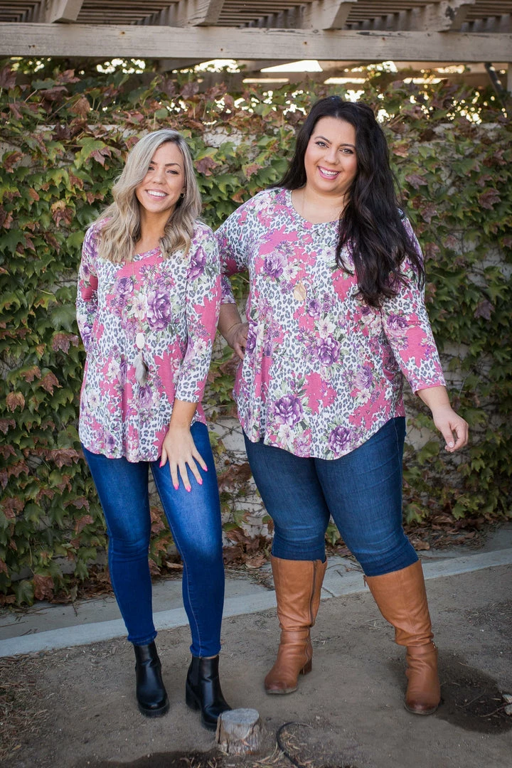 Boutique Simplified Sweetest Escape V-Neck Gabby 5 Boutique Simplified Sweetest Escape V-Neck Gabby