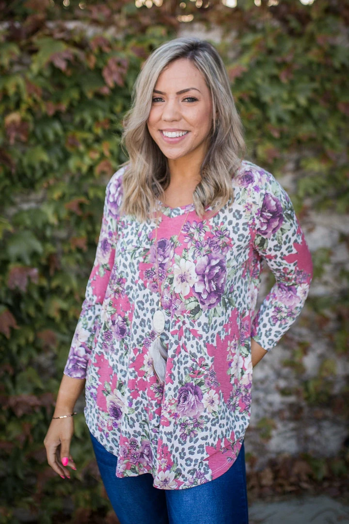 Boutique Simplified Sweetest Escape V-Neck Gabby 3 Boutique Simplified Sweetest Escape V-Neck Gabby