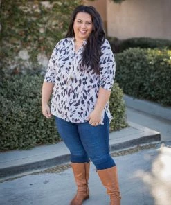 Boutique Simplified Finger Painting In The Dark 3/4 Sleeve Top