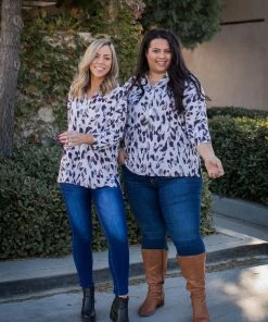 Boutique Simplified Finger Painting In The Dark 3/4 Sleeve Top