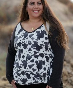 Boutique Simplified Utterly Gorgeous Twist Top