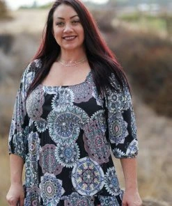 Boutique Simplified Medallion Mirage Tiered Tunic