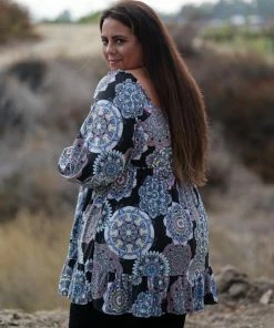 Boutique Simplified Medallion Mirage Tiered Tunic